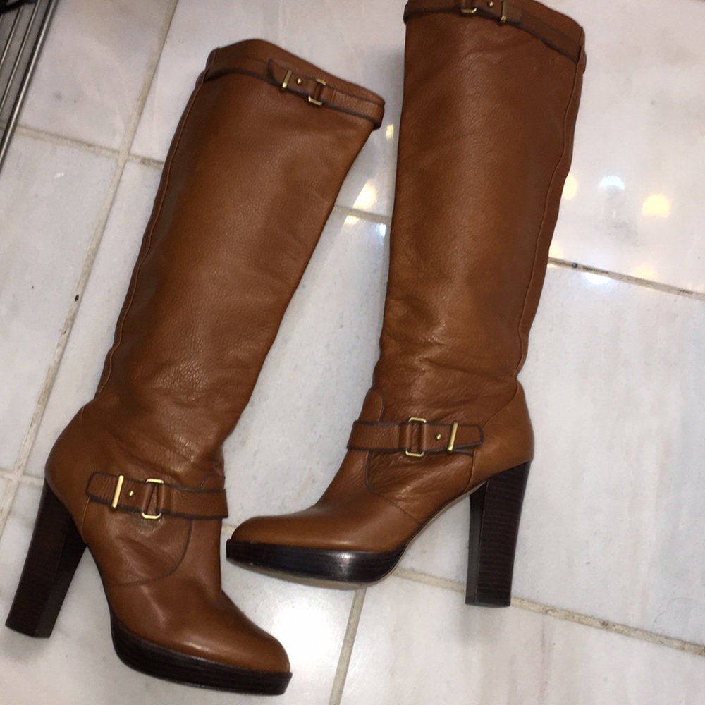 Beautiful Coach platform boots 9.5B